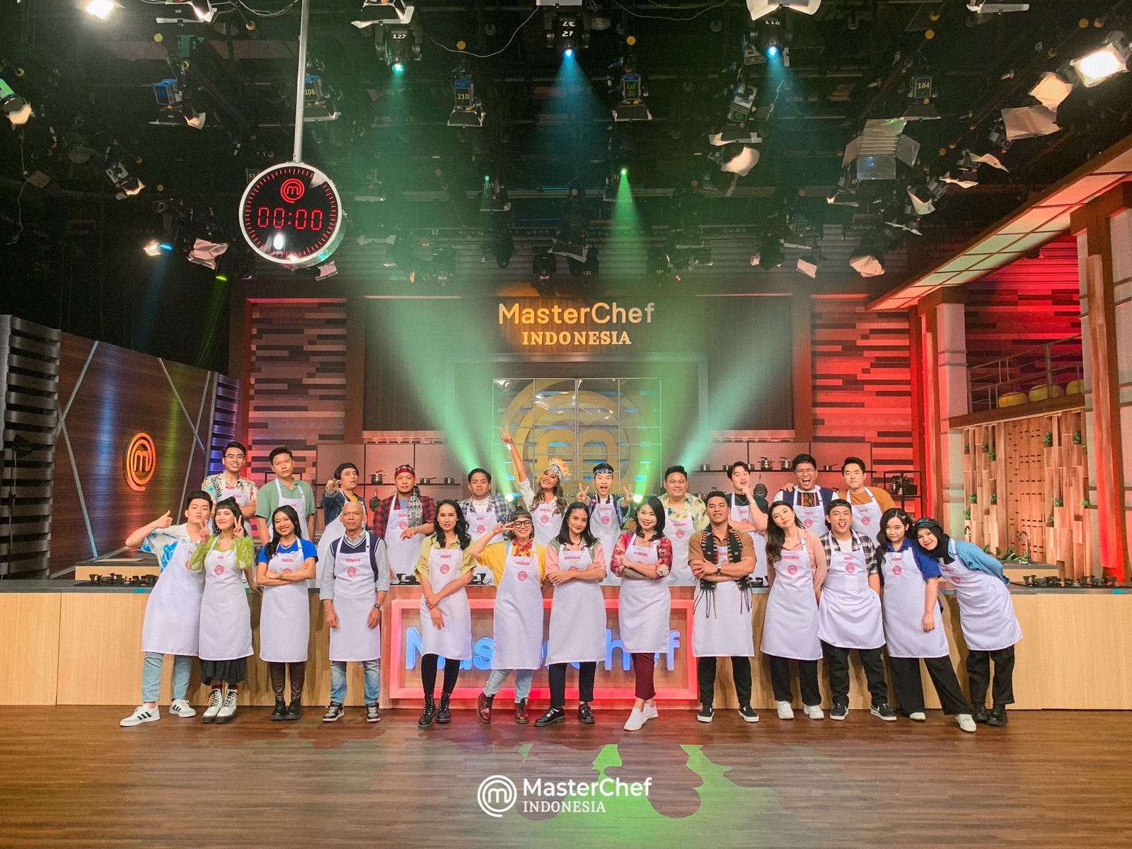 Usman Bersama Kontestan MasterChef Indonesia Season 11 Lainnya